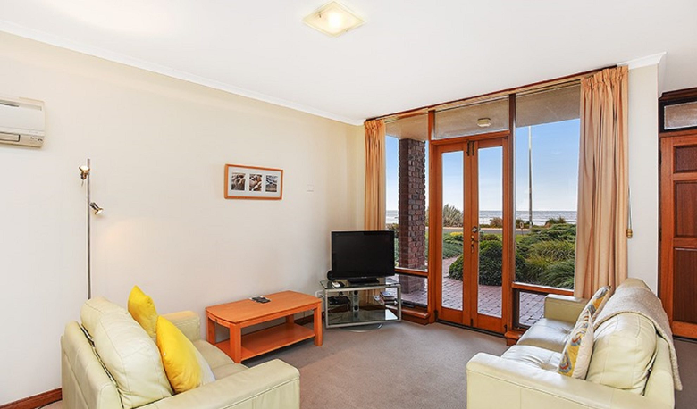 Accommodation Image for Franklin Beachfront