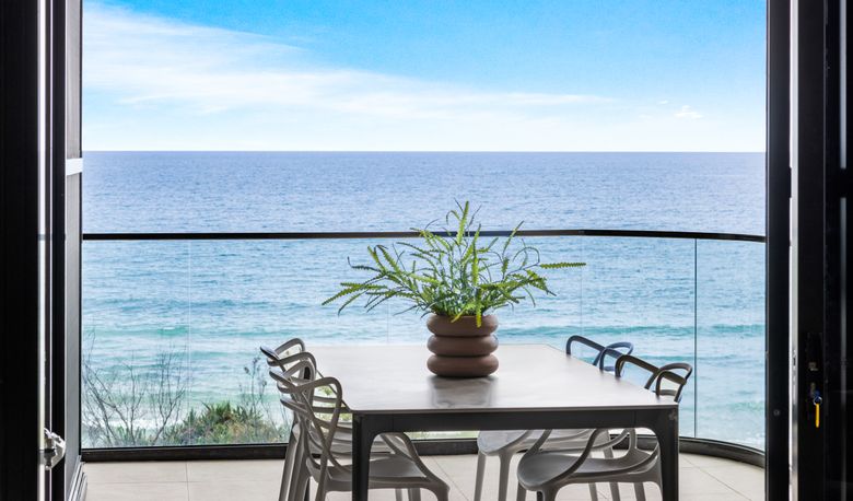 Accommodation Image for Luxury Coolum Beachfront