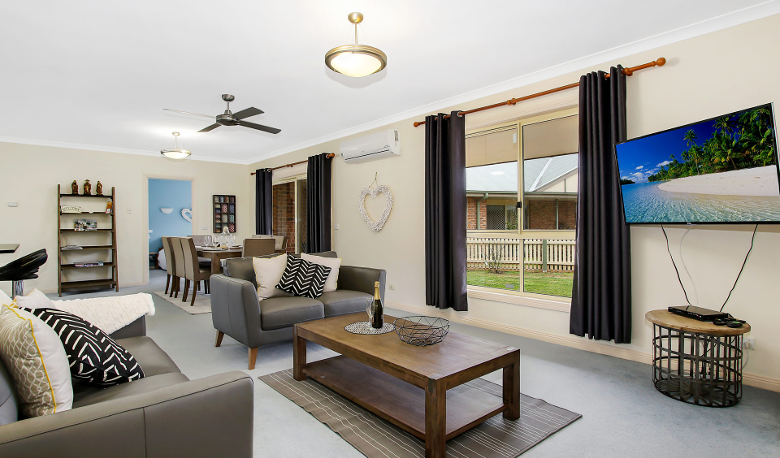 Accommodation Image for Valley View Townhouse