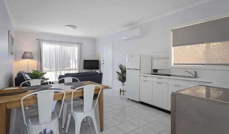 Accommodation Image for Scenic Beach Apartment