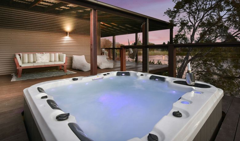 Accommodation Image for Lilies Luxe on Lovedale