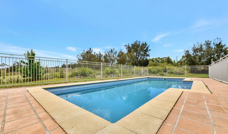 Accommodation Image for Silver Springs Estate 4br