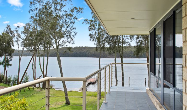 Accommodation Image for The Lake House