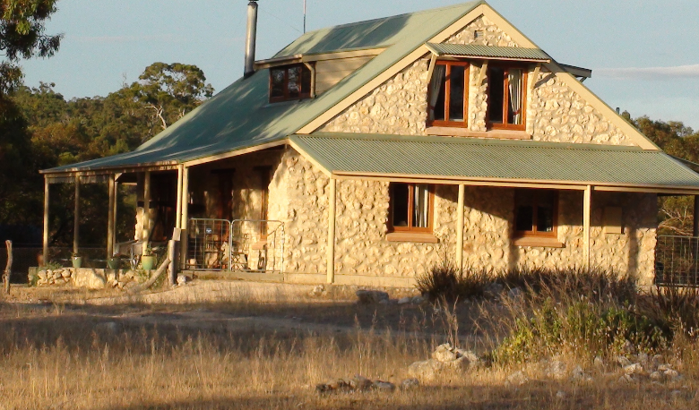 Accommodation Image for Broken Gum Country Retreat