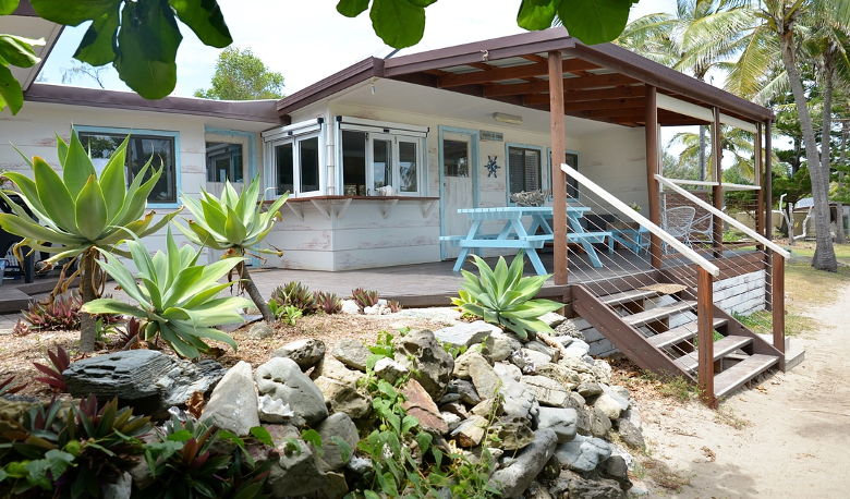 Accommodation Image for Tropical Tides Cottage