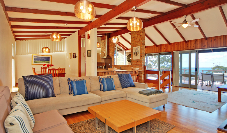 Accommodation Image for Sea View Lodge